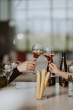 Carica l'immagine nel visualizzatore di Gallery, VIAGGIO NEL PINOT NOIR